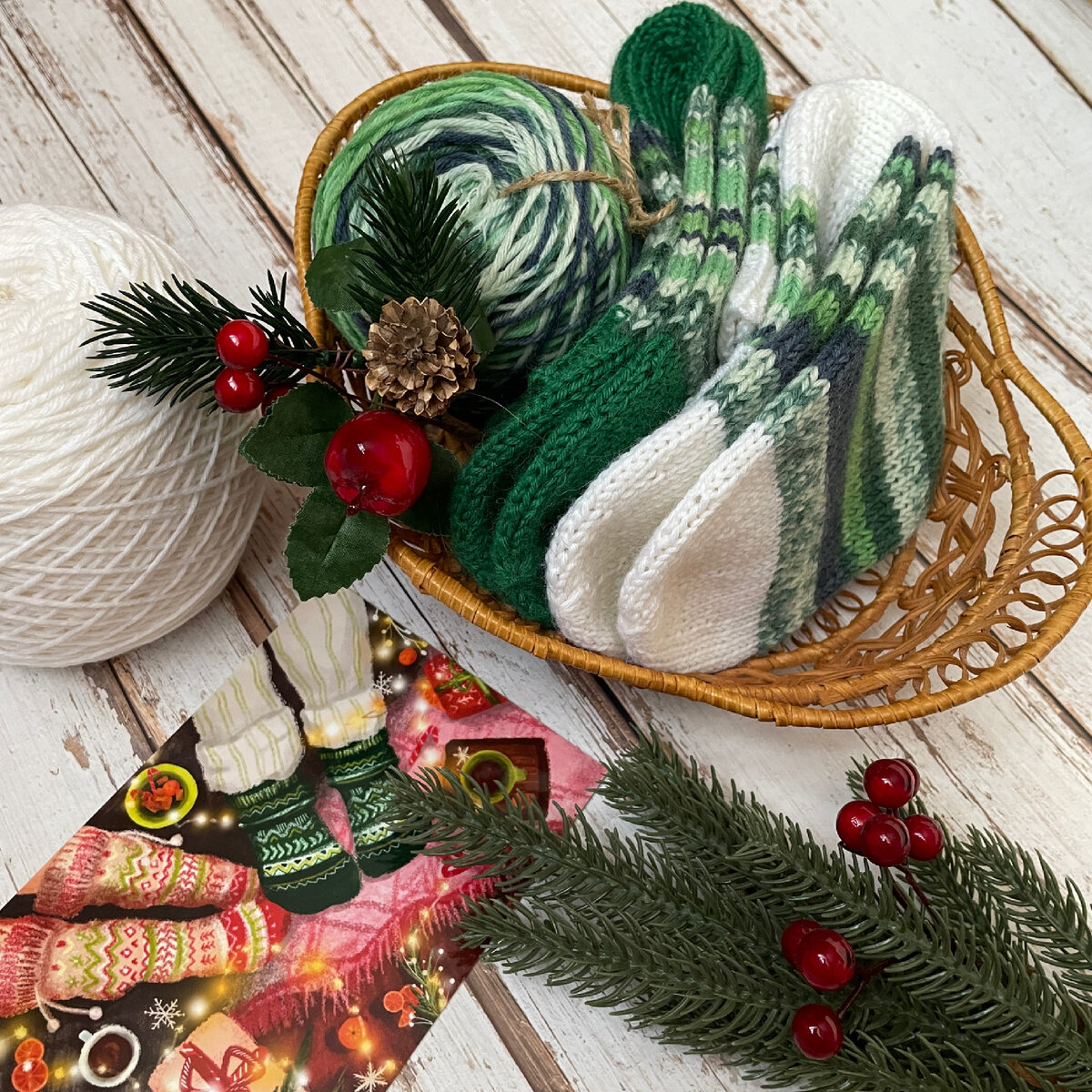 Новогодние носочки - фото и работа автора