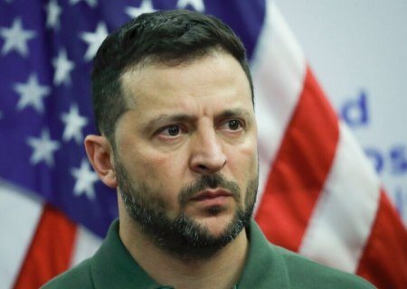    «Самый позорный фарс, который я видел». Зеленский прилетел в США за деньгами на оружие