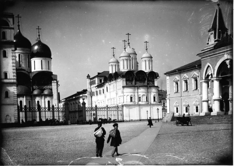 Успенский собор, церковь Двенадцати апостолов и Чудов монастырь 1890 - 1909
Павлов Петр Петрович