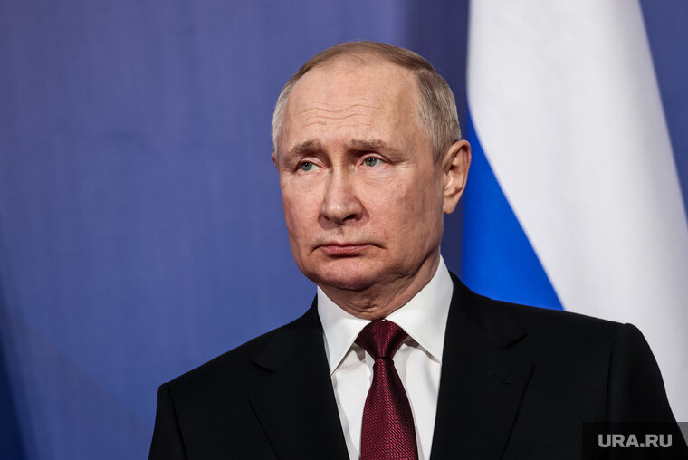    Владимир Путин подписал закон о введении дополнительных возможностей для авторизации на сайтах РФ до 2025 года