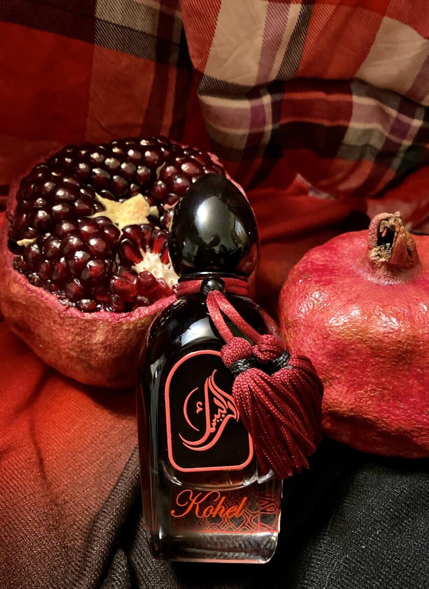 «Kohel» от Arabesque Perfumes. Сочное фото пользователя Frafrantica parfumarina.
