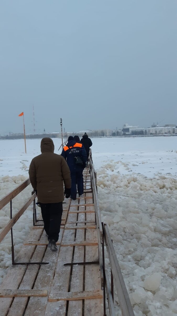 В Архангельске открыли пешеходную переправу на Кегостров | Регион 29 | Дзен