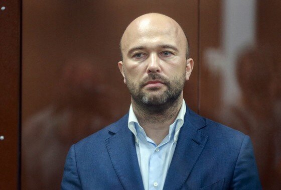    Дмитрий Мазуров