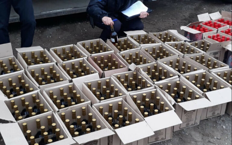    В Оренбуржье из оборота изъято почти 5 тысяч литров нелегального алкоголя Кристина Просвиркина