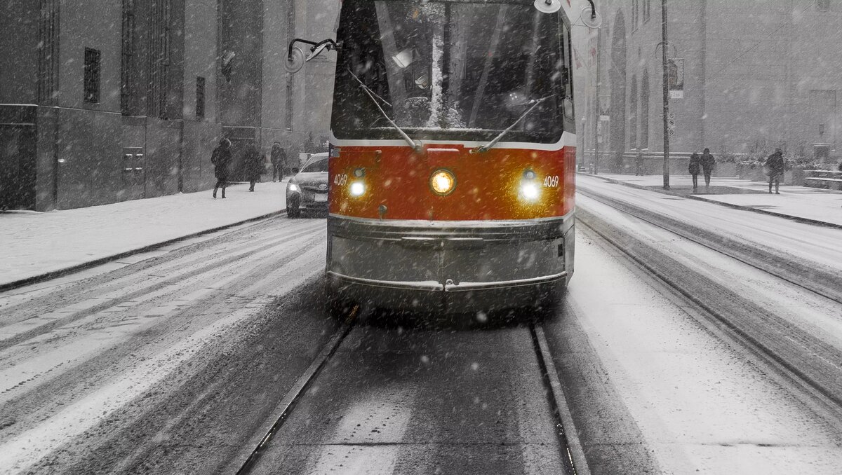     В Ростове-на-Дону ограничена работа электротранспорта из-за неблагоприятной погоды, сообщает в Telegram департамент транспорта города.