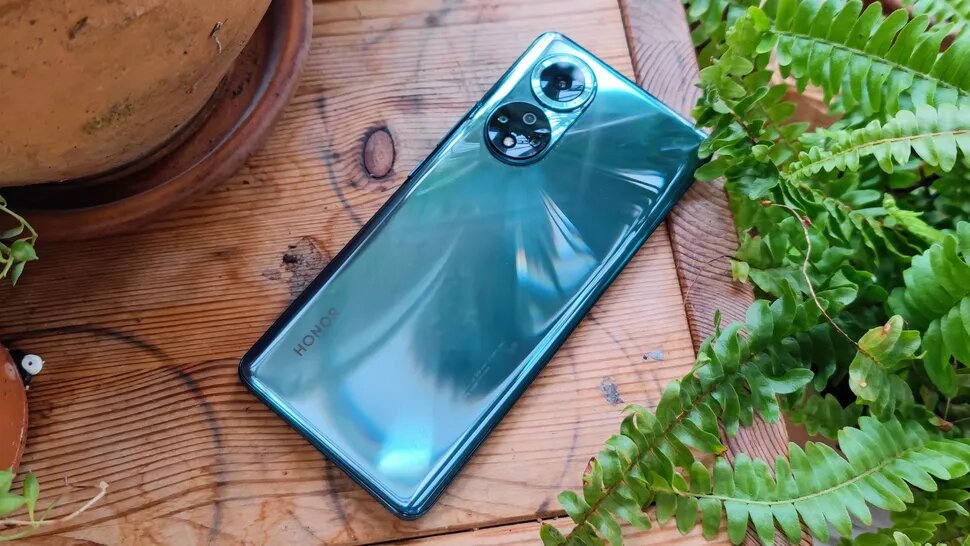 Для любителей делать селфи приобретение Honor 50 может стать существенным преимуществом