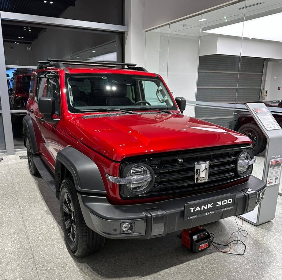 Tank 300 в дилерском центре «ЦС-Моторс» в Тюмени