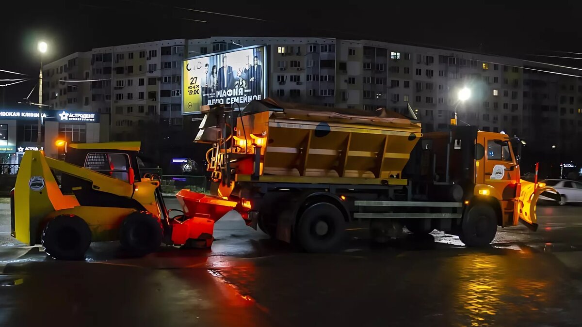 Власти Ростова-на-Дону рассказали, как будут бороться с гололедом |  RostovGazeta.ru | Дзен