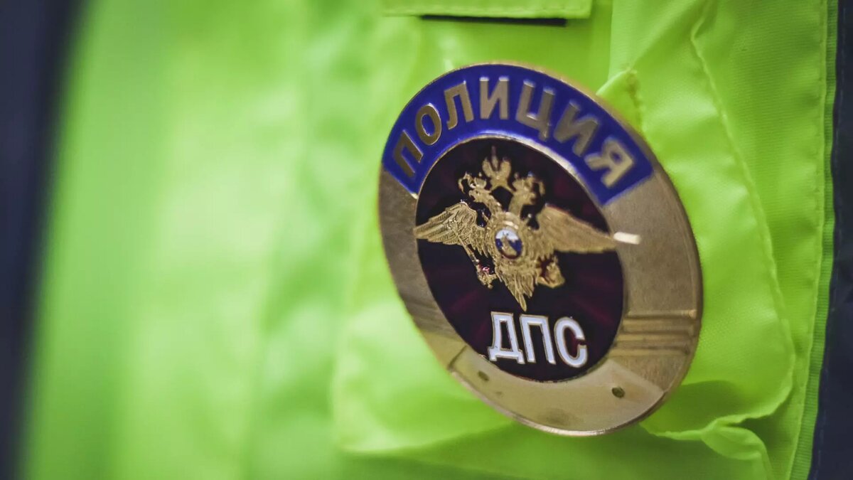     Погрузка автомобиля на эвакуатор настолько расстроила волжанина, что он хватал за форму сотрудника полиции. Мужчину приговорили к административному аресту, сообщили в объединенной пресс-службе судов Волгоградской области.