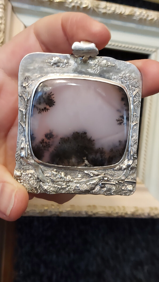 в руках для формирования представоения о размере