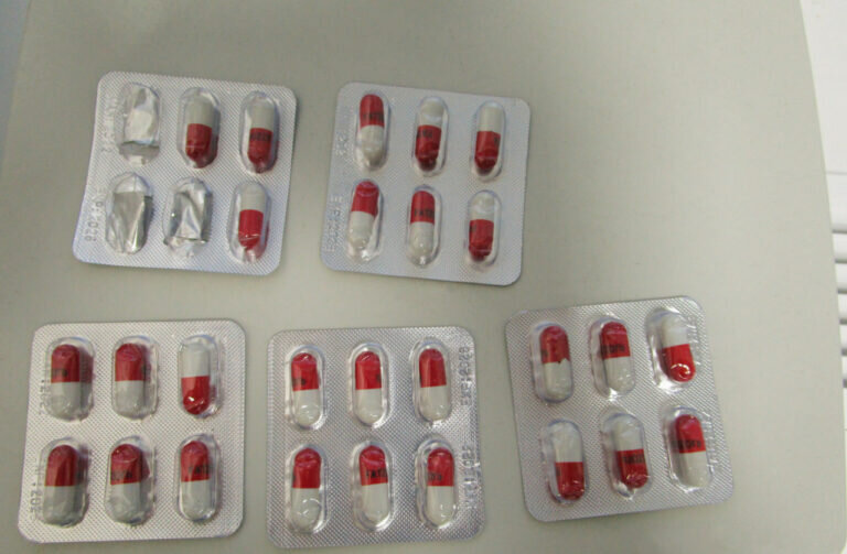    Таможня не дала «добро». В аэропорту Оренбурга задержали девушку с сибутрамином Андрей Севостьянов