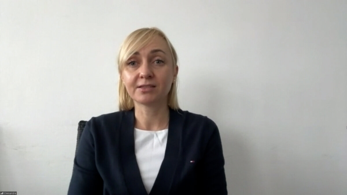 Александра Устинова