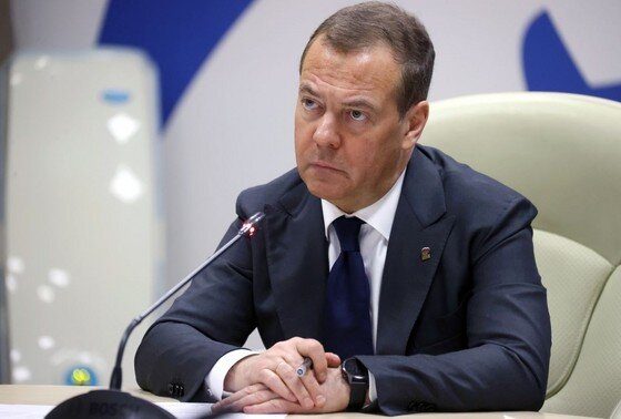    Дмитрий Медведев