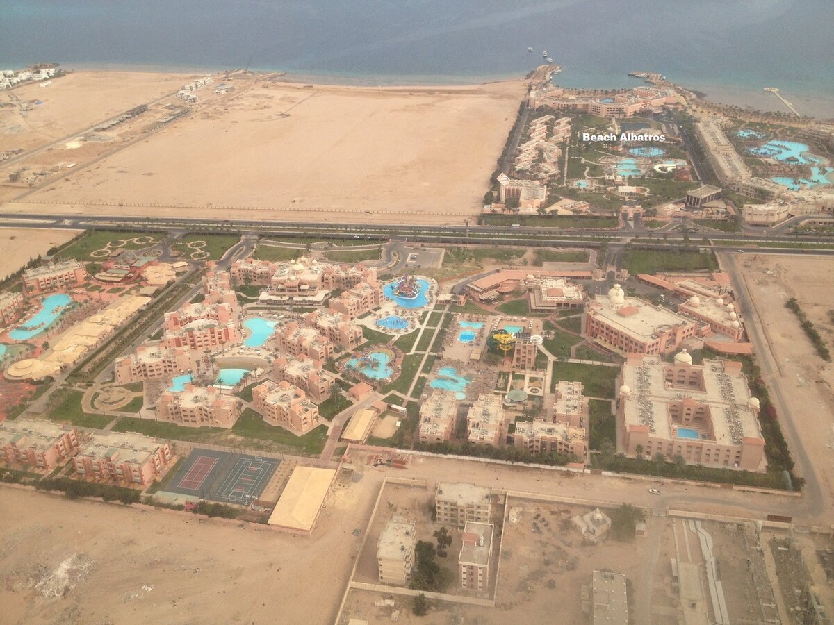 Beach Albatros и окрестности