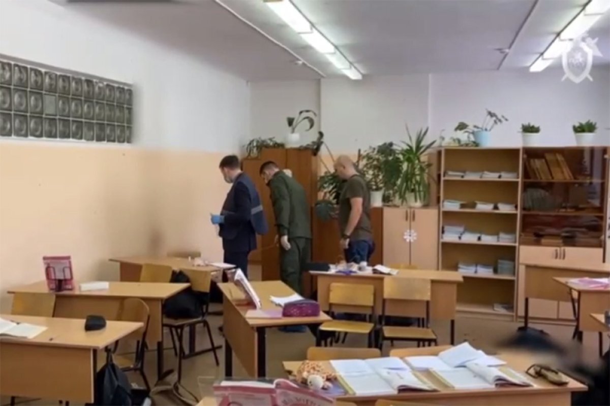    Гладков рассказал, усилят ли меры безопасности в школах после ЧП в Брянске