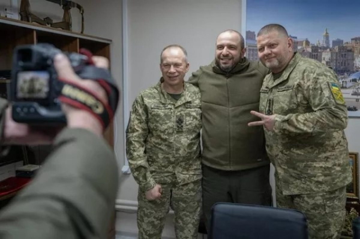    Залужный и Умеров посетили позиции ВСУ на востоке