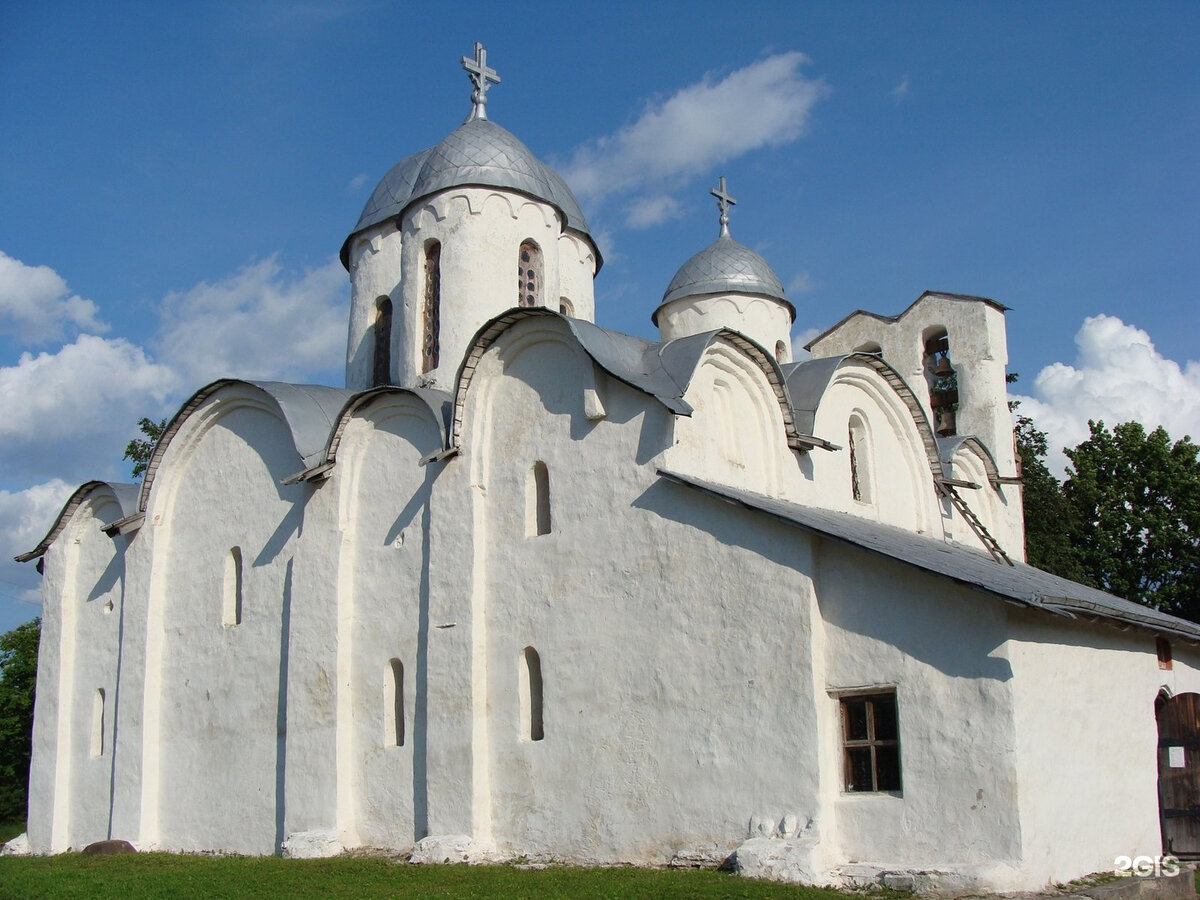 Собор Иоанновского монастыря в Пскове