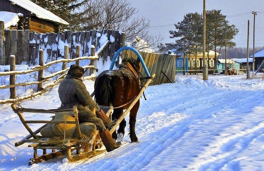 Девушка. Вроде симпатичная, не глупая даже… — Подслушано