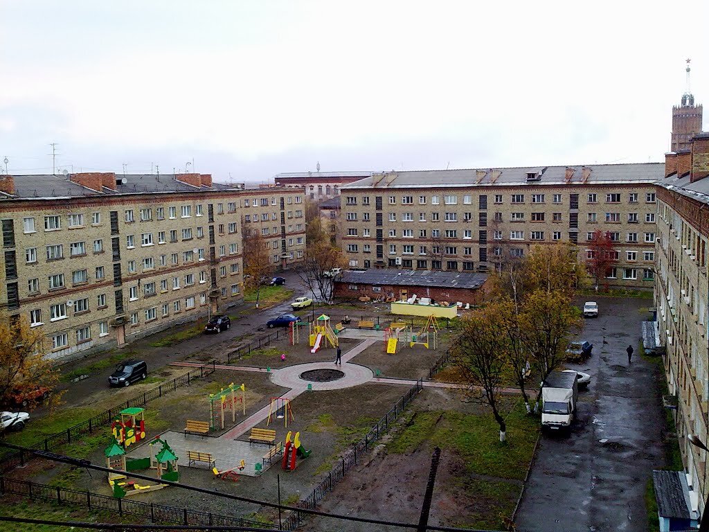 Интинская. Инта город климат. Инта республика коми. Республика коми инта площадь. Инта с высоты птичьего полета.