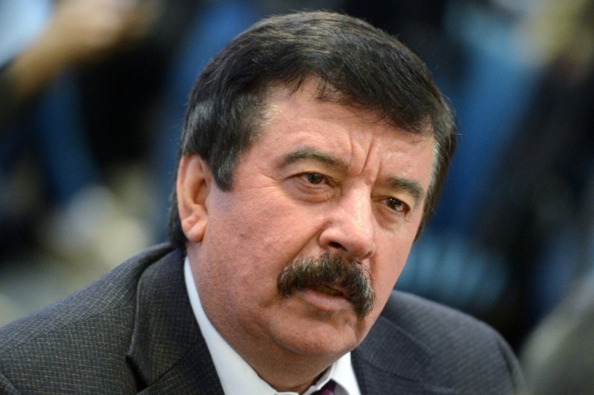    Соавтор Конституции РФ Сергей Шахрай пояснил, почему Крым не украинский