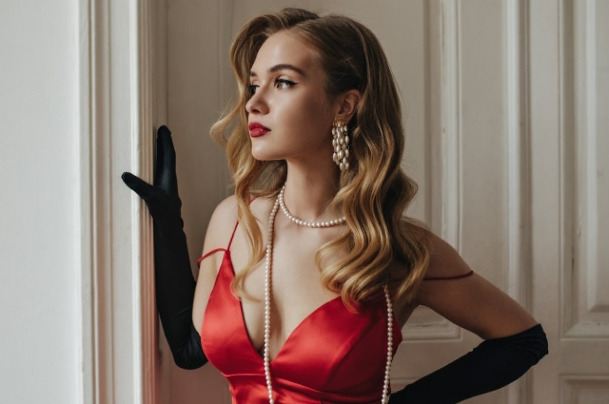    В Новосибирске стилист назвала три лучших цвета для новогоднего лука