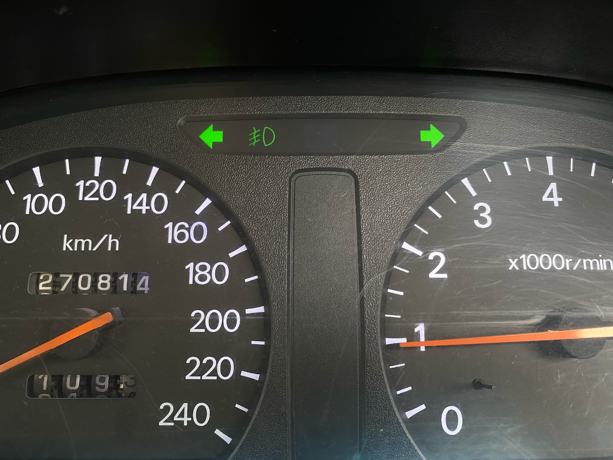 Перестроились, сказали "спасибо" и дальше поехали. Все так делают)