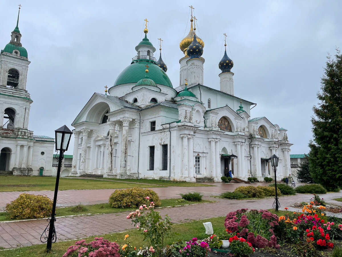 Спасо-Яковлевский Димитриев монастырь в Ростове | Самые красивые соборы  эпохи русского классицизма | Manikol. Путешествия всей семьей | Дзен