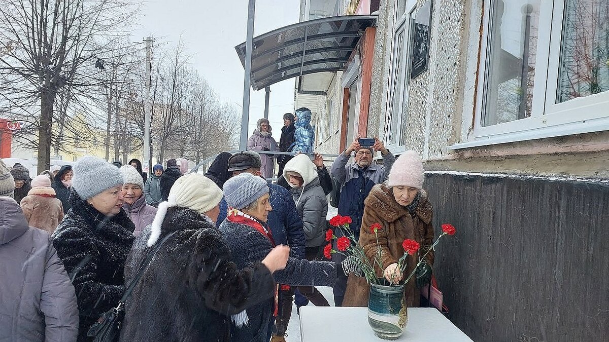 В Ефремове открыта мемориальная доска «Детям войны» | Вести Тула | Дзен