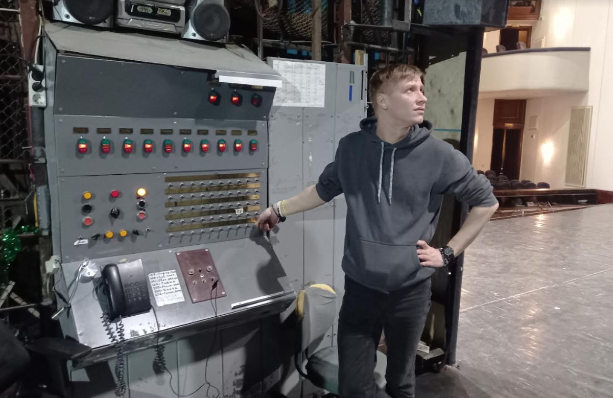    Потерять художника по свету ― кошмарный сон любого режиссёра.