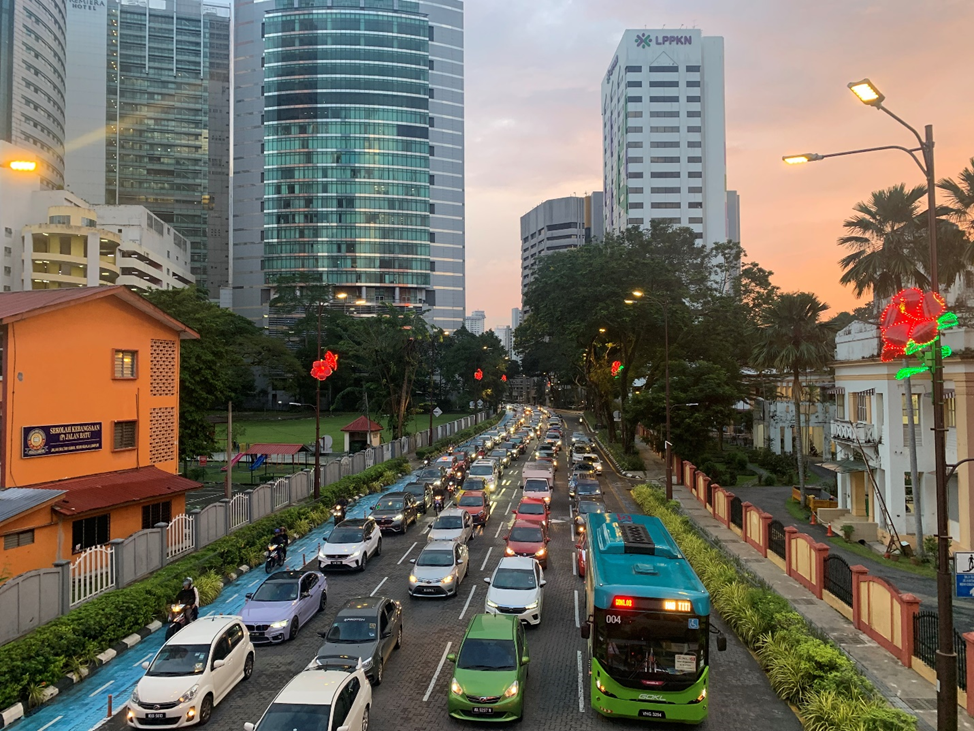 Куала-Лумпур. Вечер