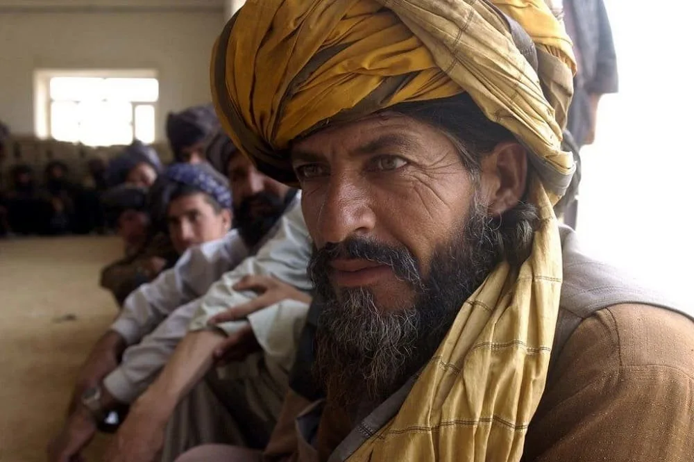 персы это кто. ирано афганская раса. бурак озчивит великолепный век. пуштуны горцы. персы это кто.