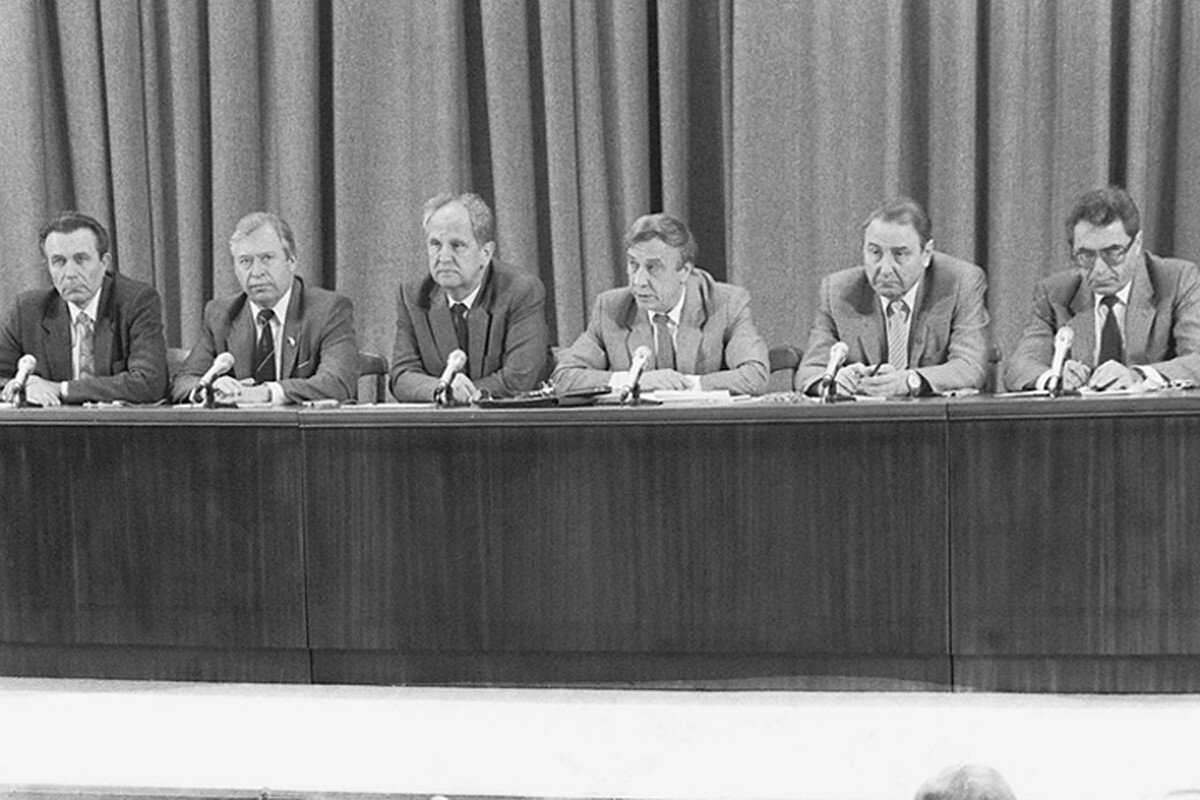 Государственный комитет по чрезвычайному положению. Фотография из открытых источников