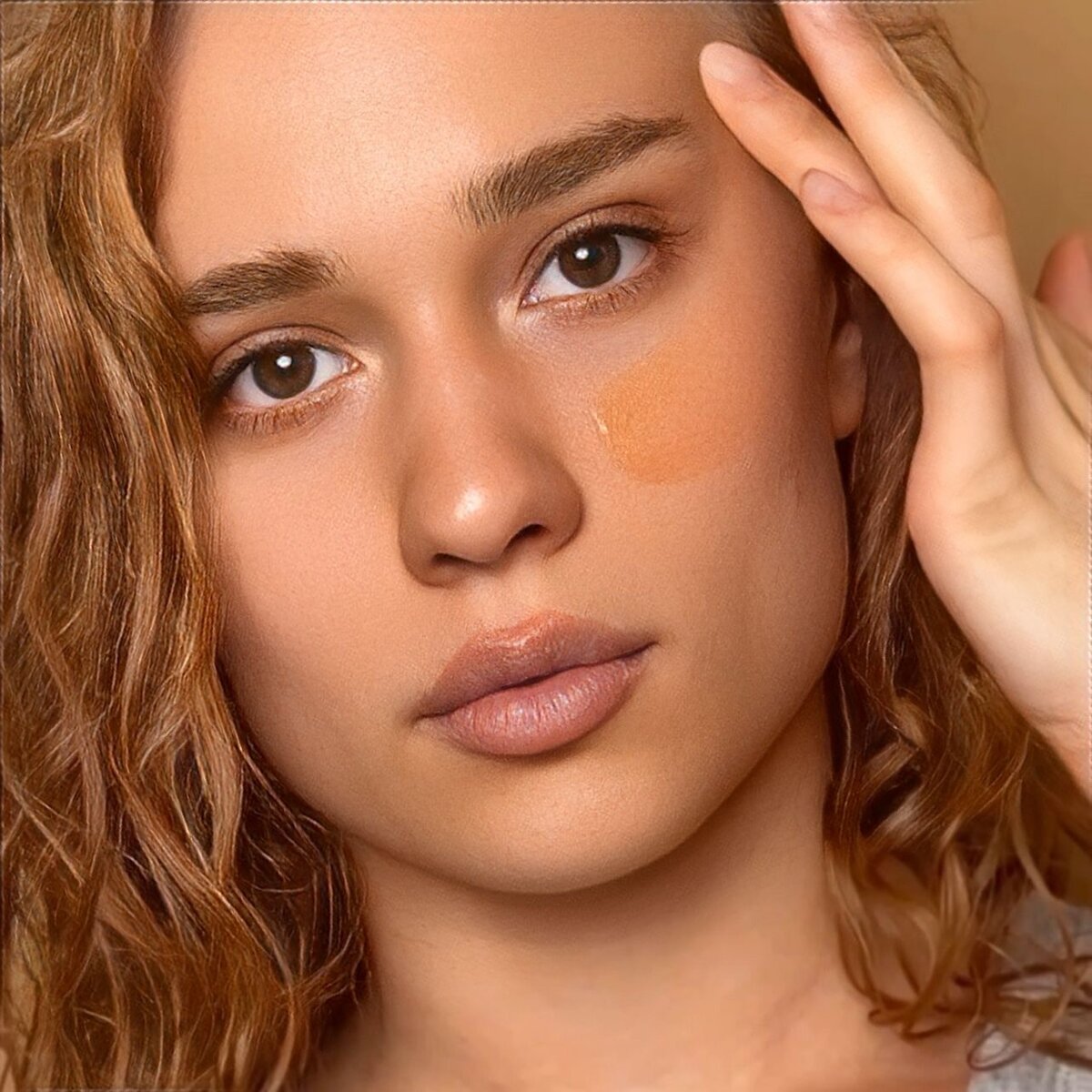 Гель для умывания с 24-каратным золотом Gold Face Wash от Jovees Herbal