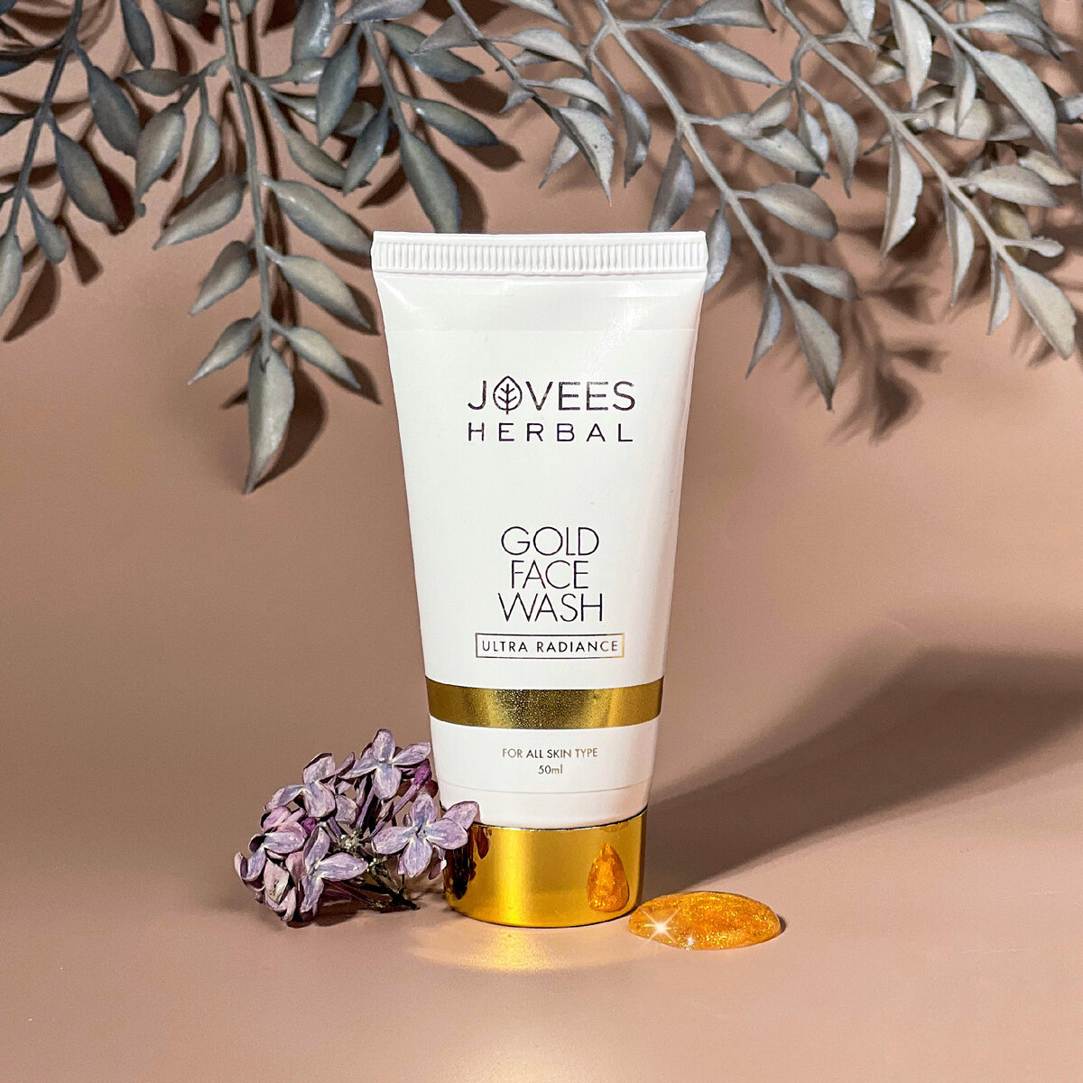 Гель для умывания с 24-каратным золотом Gold Face Wash от Jovees Herbal