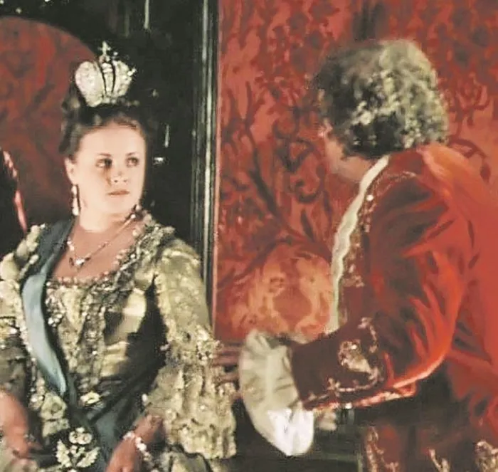 Гардемарины вперед елизавета. Елена цыплакова гардемарины вперед. Гардемарины вперед елизавета петровна. Цыплакова елена в д'артаньян и три. Цыплакова гардемарины.