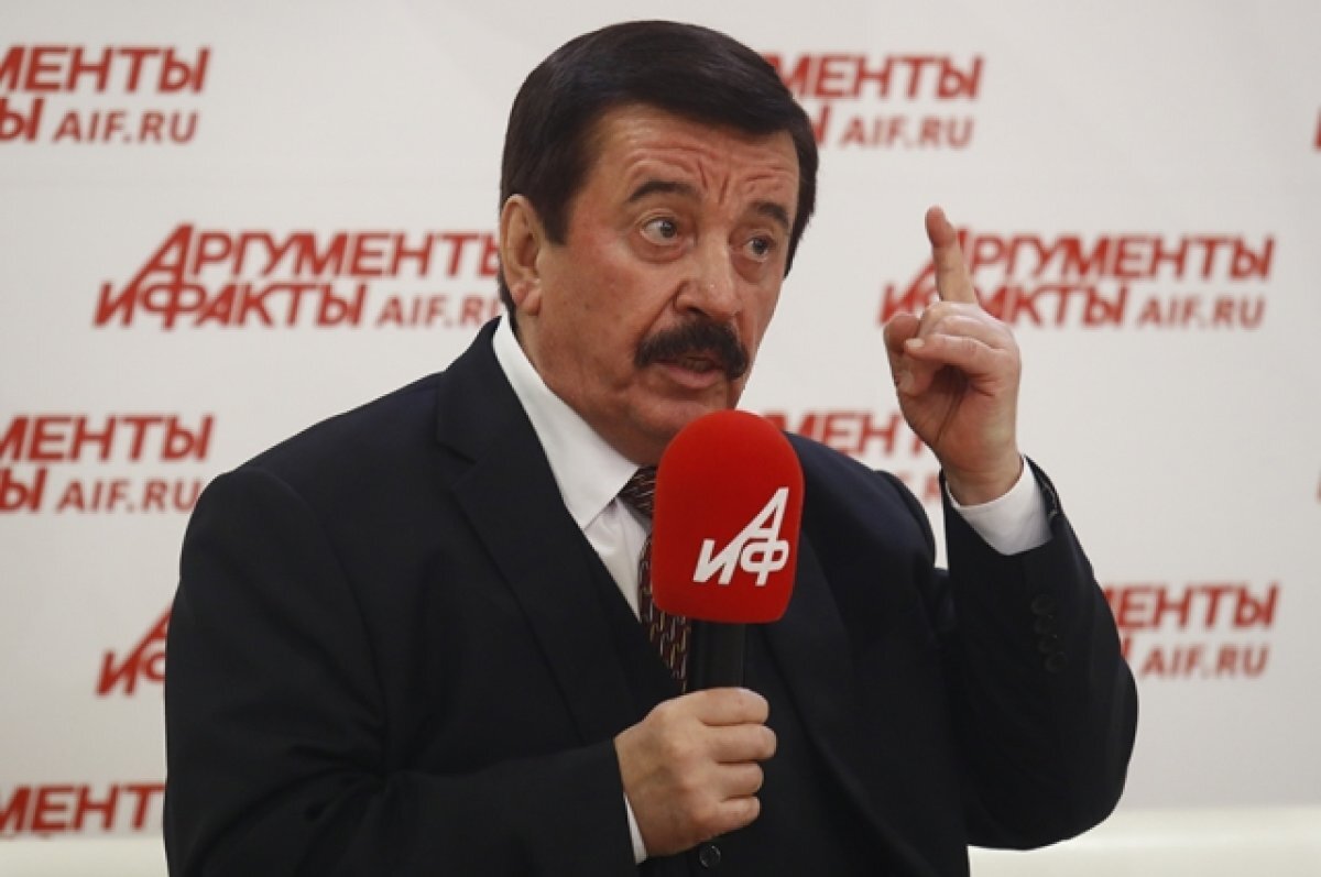    Сергей Шахрай на заседании экспертного медиаклуба «АиФ. Медиа»