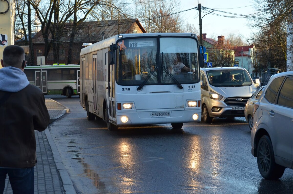 Контролер высадила девочку из автобуса у лесополосы.  Фото: ФедералПресс / Татьяна Буторина