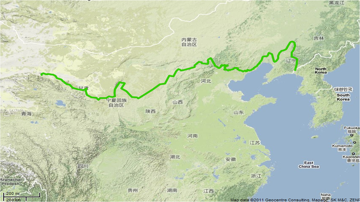 Какова длина великой китайской. Вели́кая кита́йская стена́ на карта. Великая китайская стена на карте. Великая китайская стена на карте Китая. Великая китайская стена географическая карта.