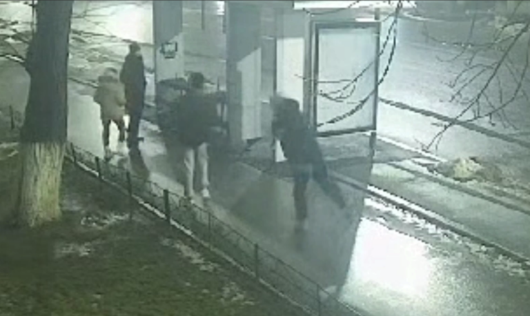    Юный вандал заплатит за разбитую остановку на проспекте Победы в Оренбурге Белов Михаил Александрович