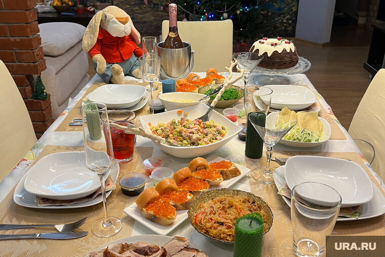    Мужчины не хотят встречать Новый год в кругу друзей