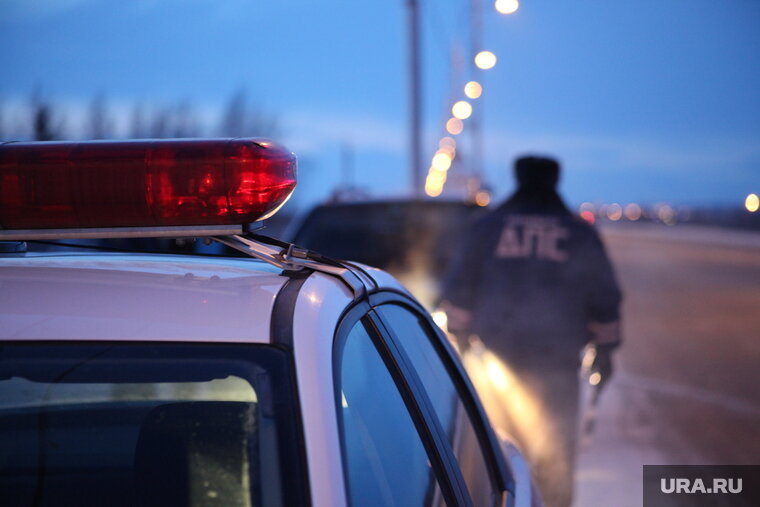    Сломанный междугородний автобус простоял на морозе целый час