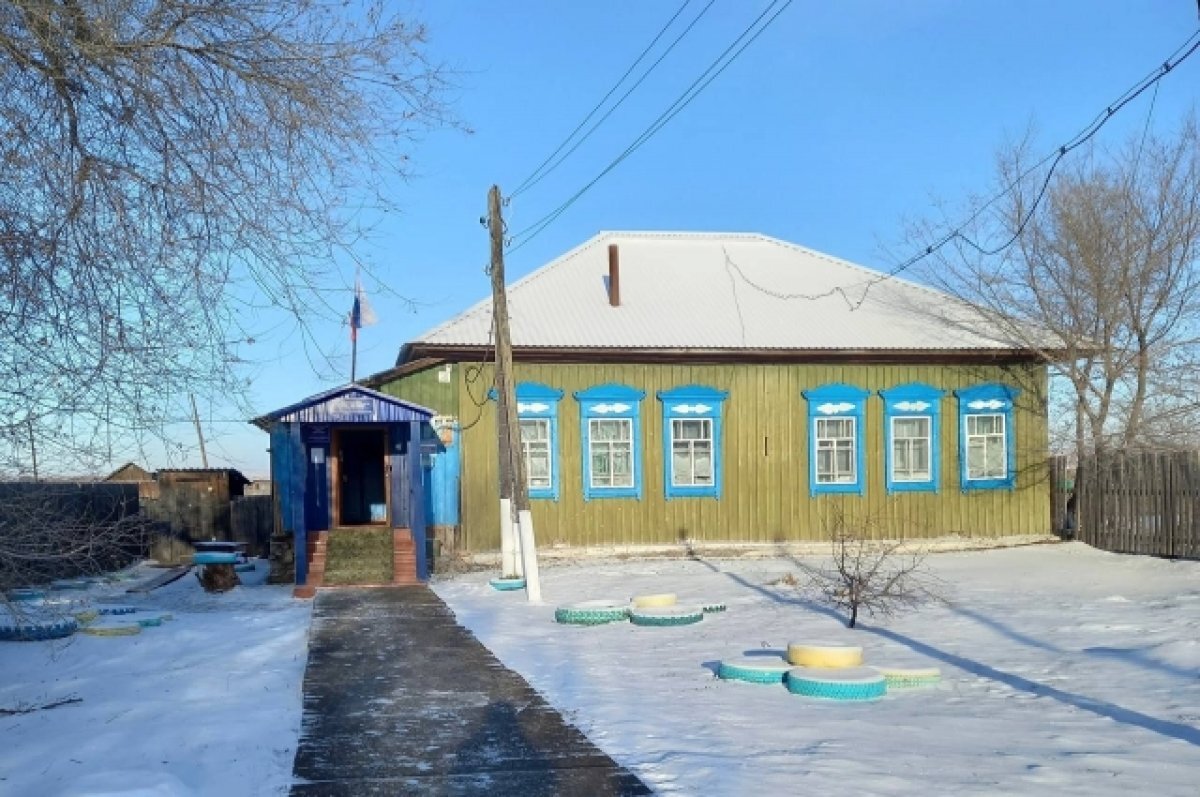    Здание сельсовета.