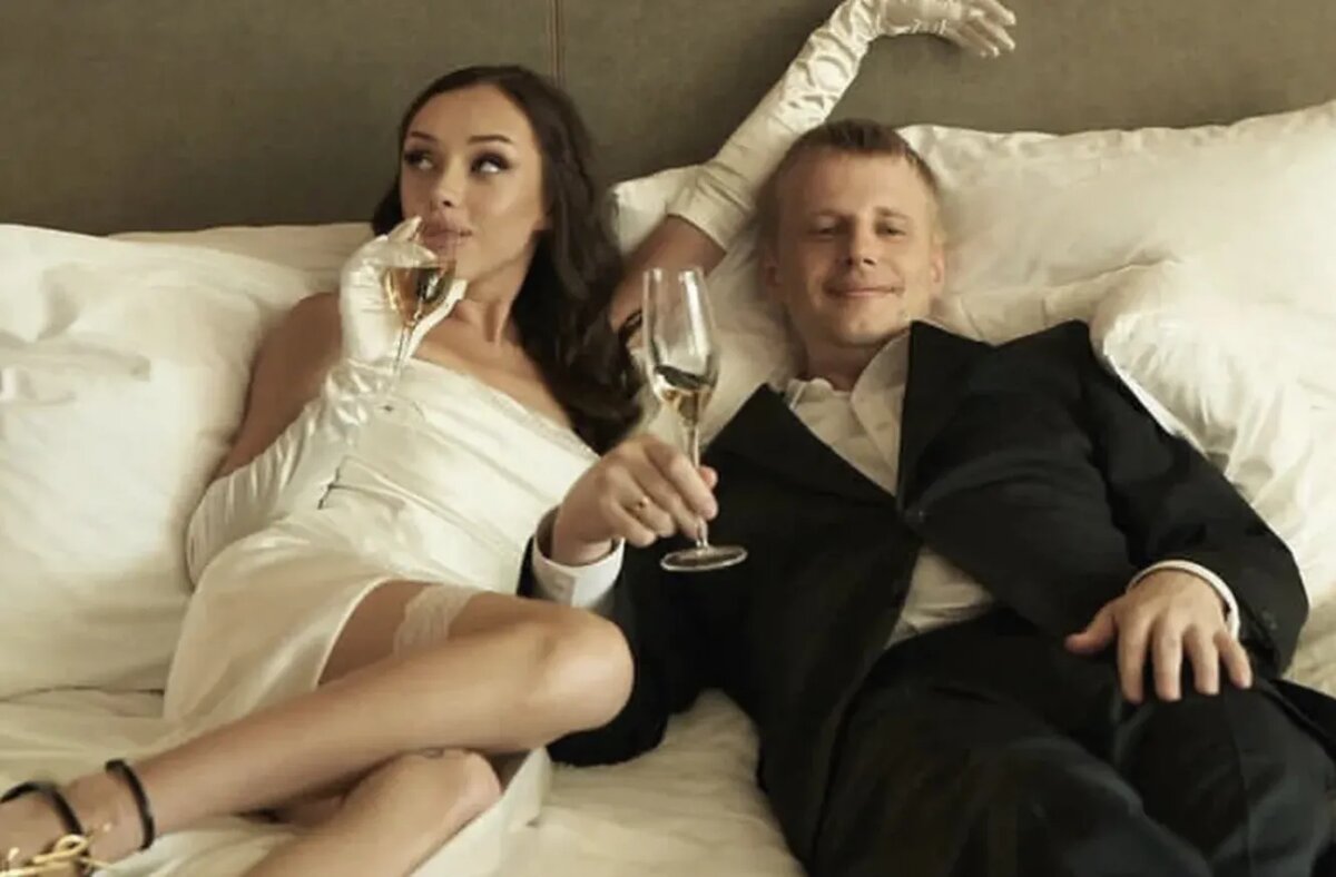 Юлия Шишкова и Слава Комиссаренко поженились в конце сентября