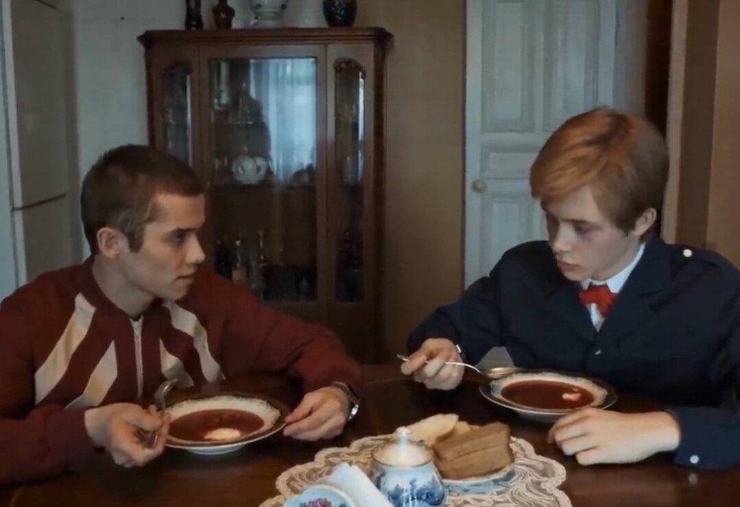 Кадр из сериала "Слово пацана. Кровь на асфальте".