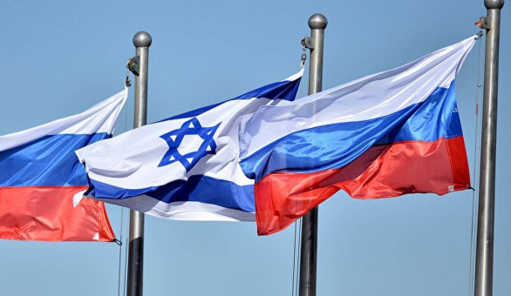 Флаги Израиля и России