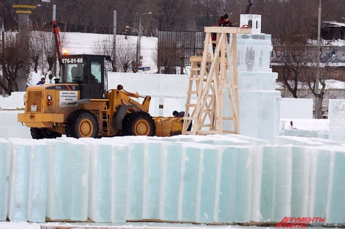    В этом году ледовый городок на эспланаде будет посвящён сказкам.