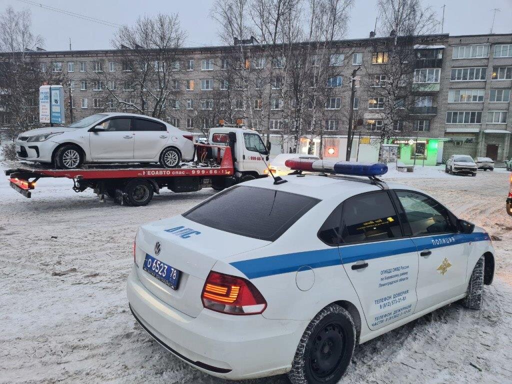 В Отрадном провели рейд на нелегальных таксистов | Новости Кировского района  ЛО | Дзен