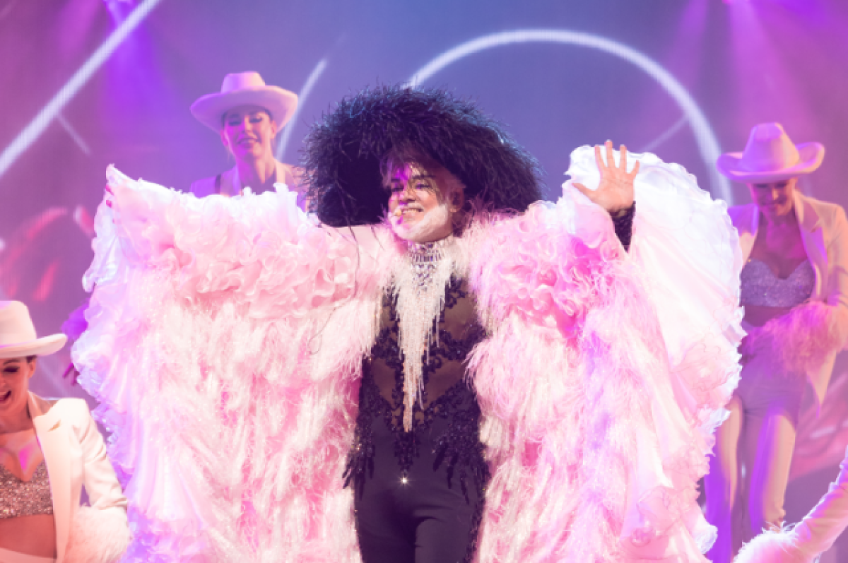    Адвокат Киркорова объяснил иск певца к Успенской