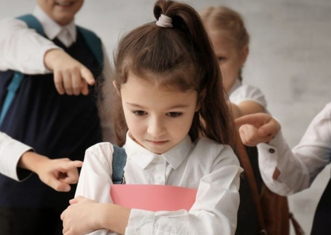 История травли Жени, которую еще можно не довести до стрельбы в школе ...