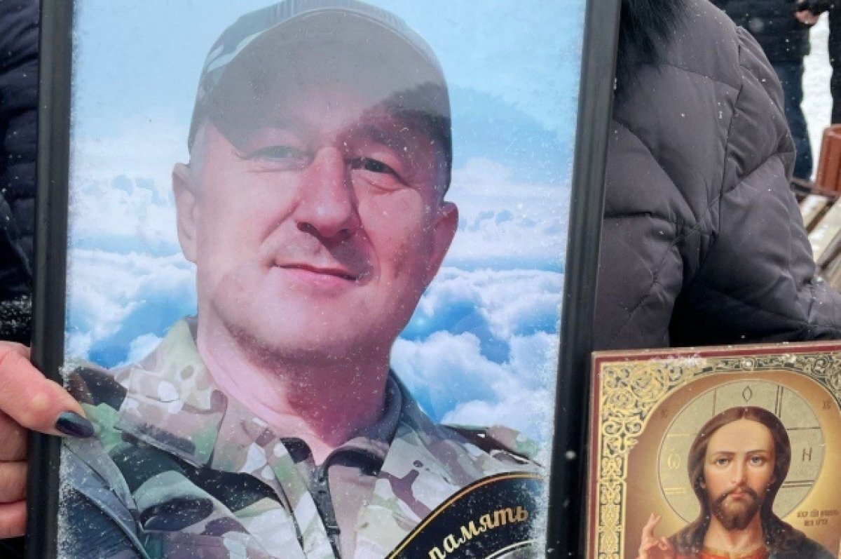    Под Волгоградом простились с 50-летним футболистом, погибшим в зоне СВО